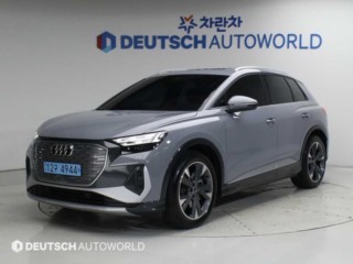 Q4 e-트론 40 프리미엄
